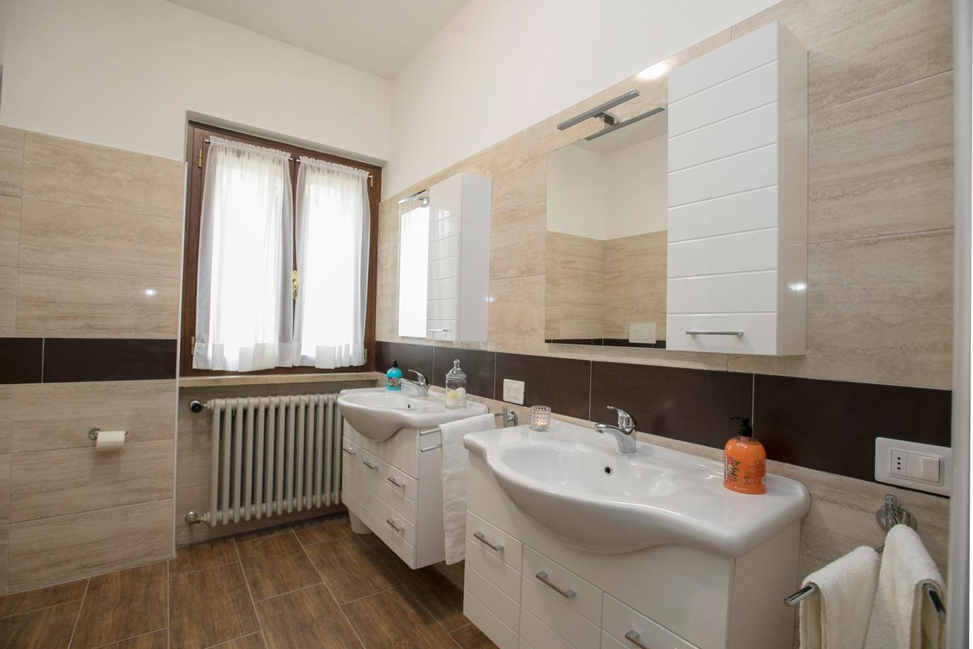 Villa Alberti 900M From Garda Lake - Happy Rentals 萨罗 外观 照片